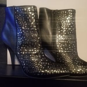 Black and Gold Cushion Walk Booties